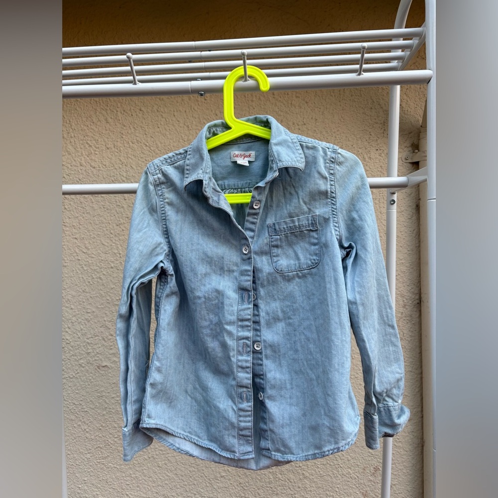 Cat & Jack Light Blue Kids Button Down Shirt